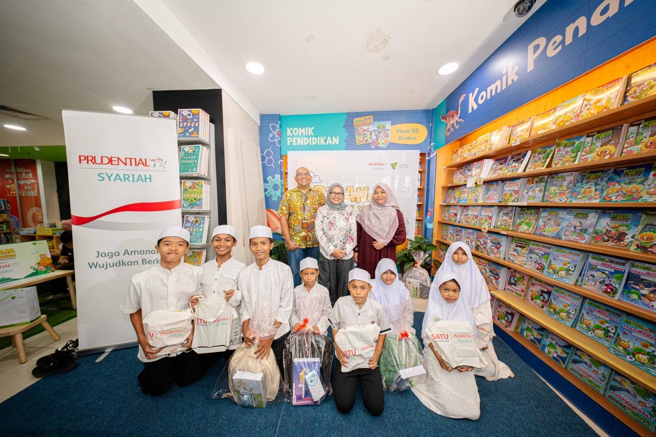 Prudential Syariah Bangun Lingkaran Kebaikan: Dari Sampah hingga Literasi Anak Indonesia