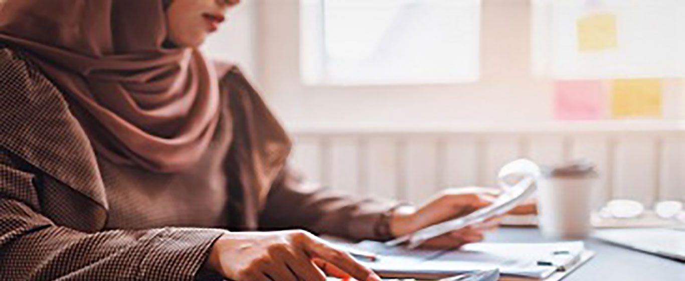 Ketahui Serba-serbi Apa Itu Sandwich Generation