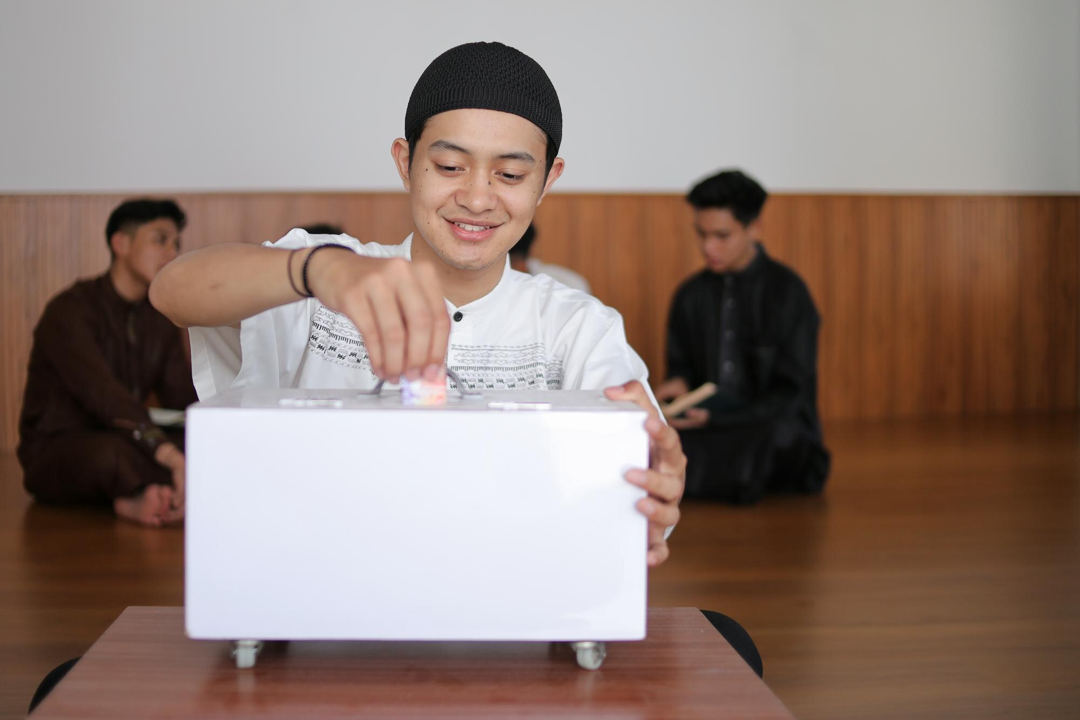 Bedanya Zakat, Infak, dan Sedekah dalam Konteks Keuangan