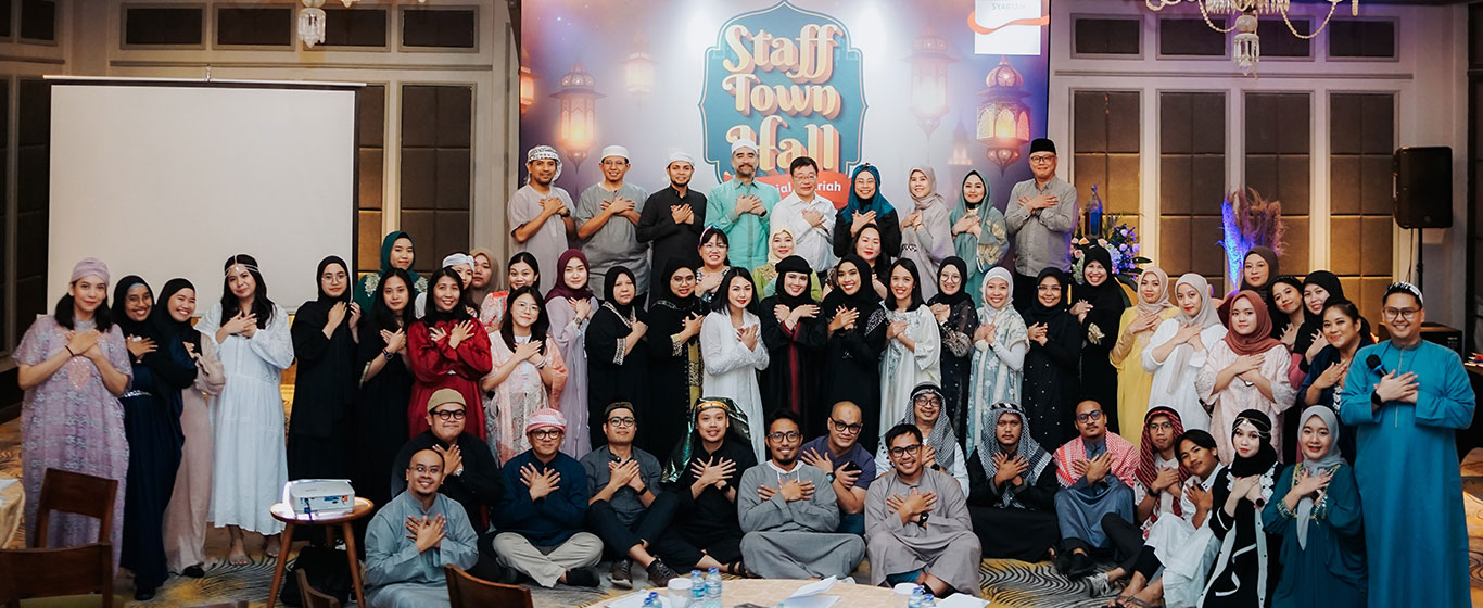 Gapai Keberkahan Bersama Melalui Staff Town Hall “Succeed Together: Winning With The Sharia Community”