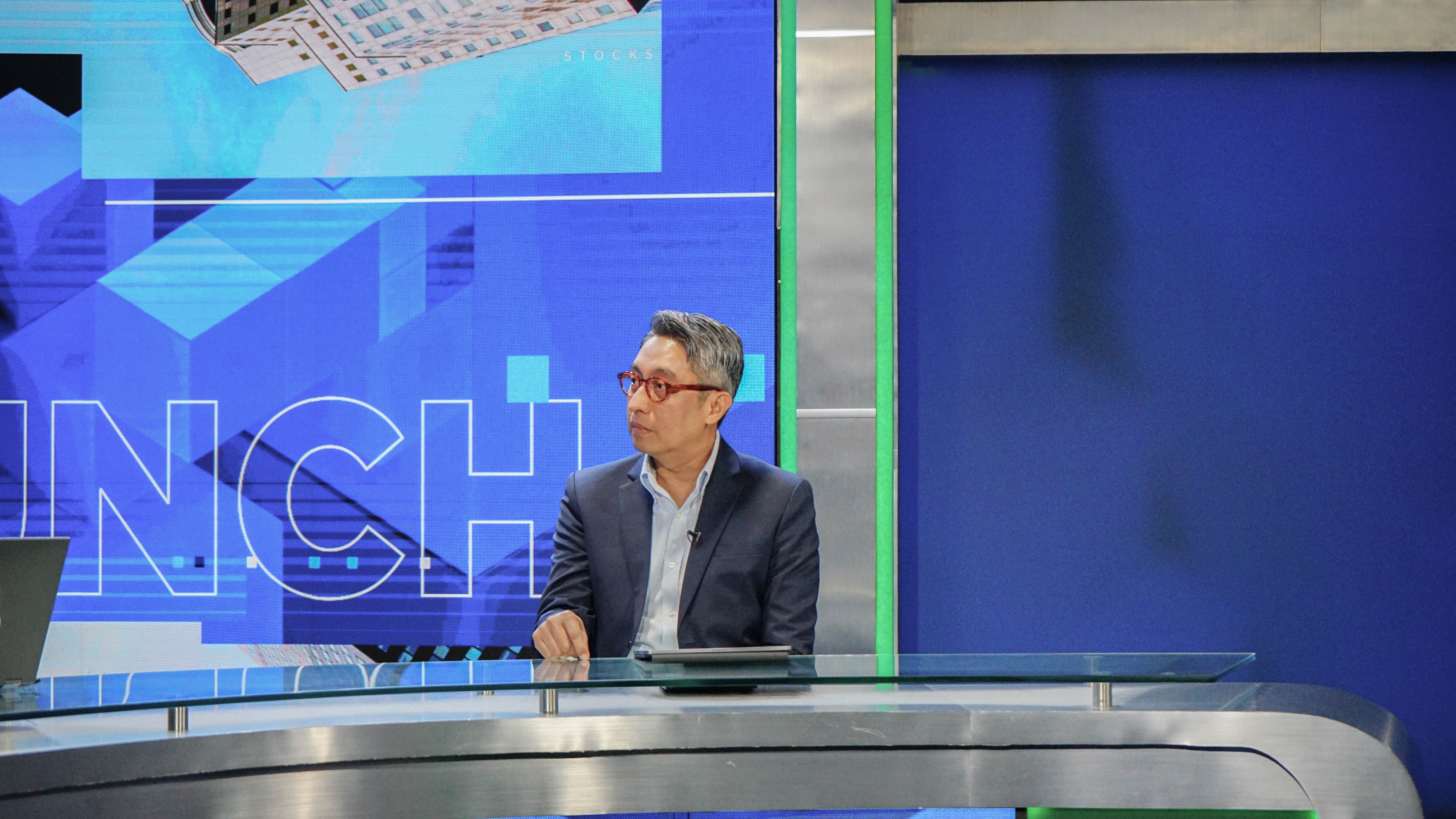 CNBC Power Lunch Narasumber